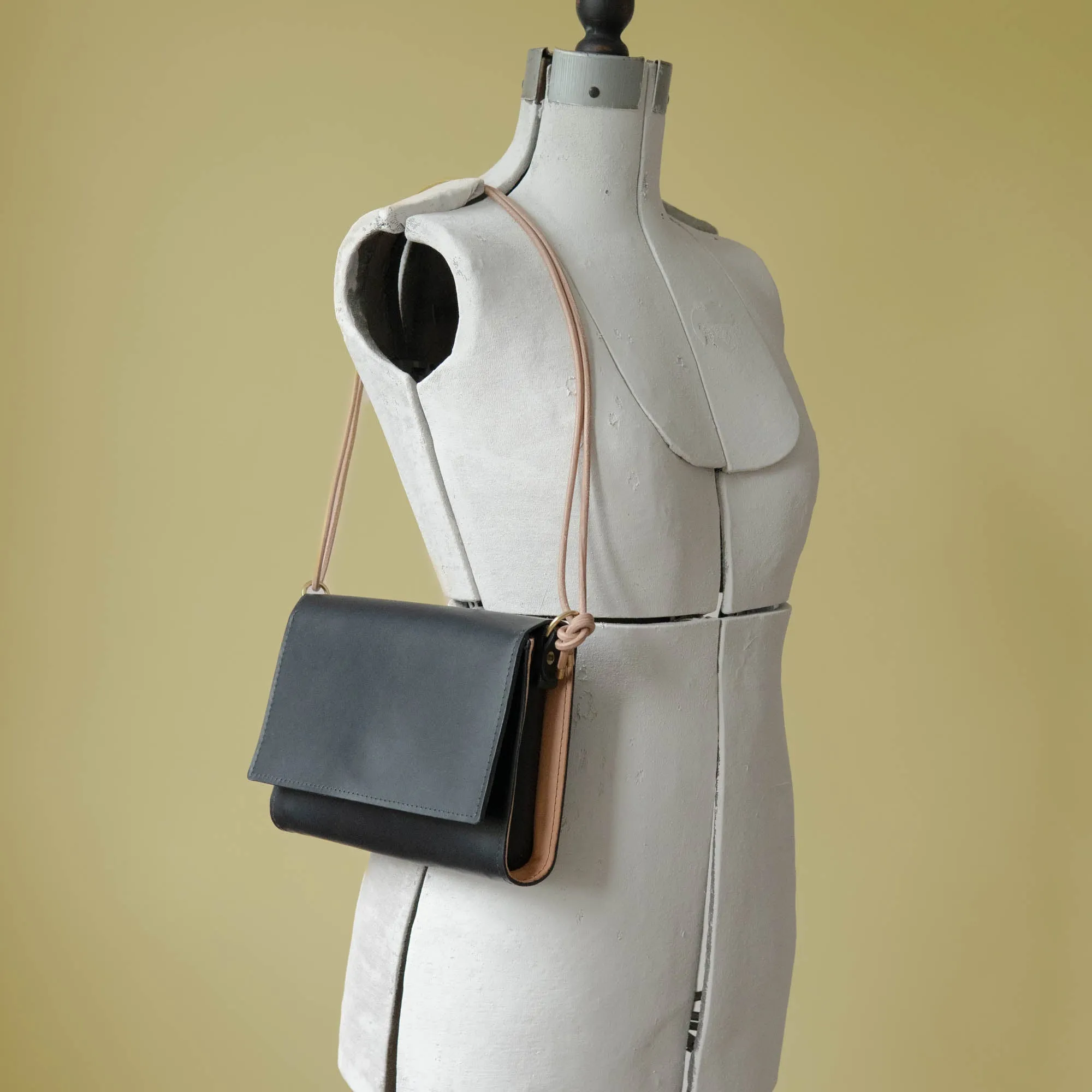Adelaide Crossbody, Black