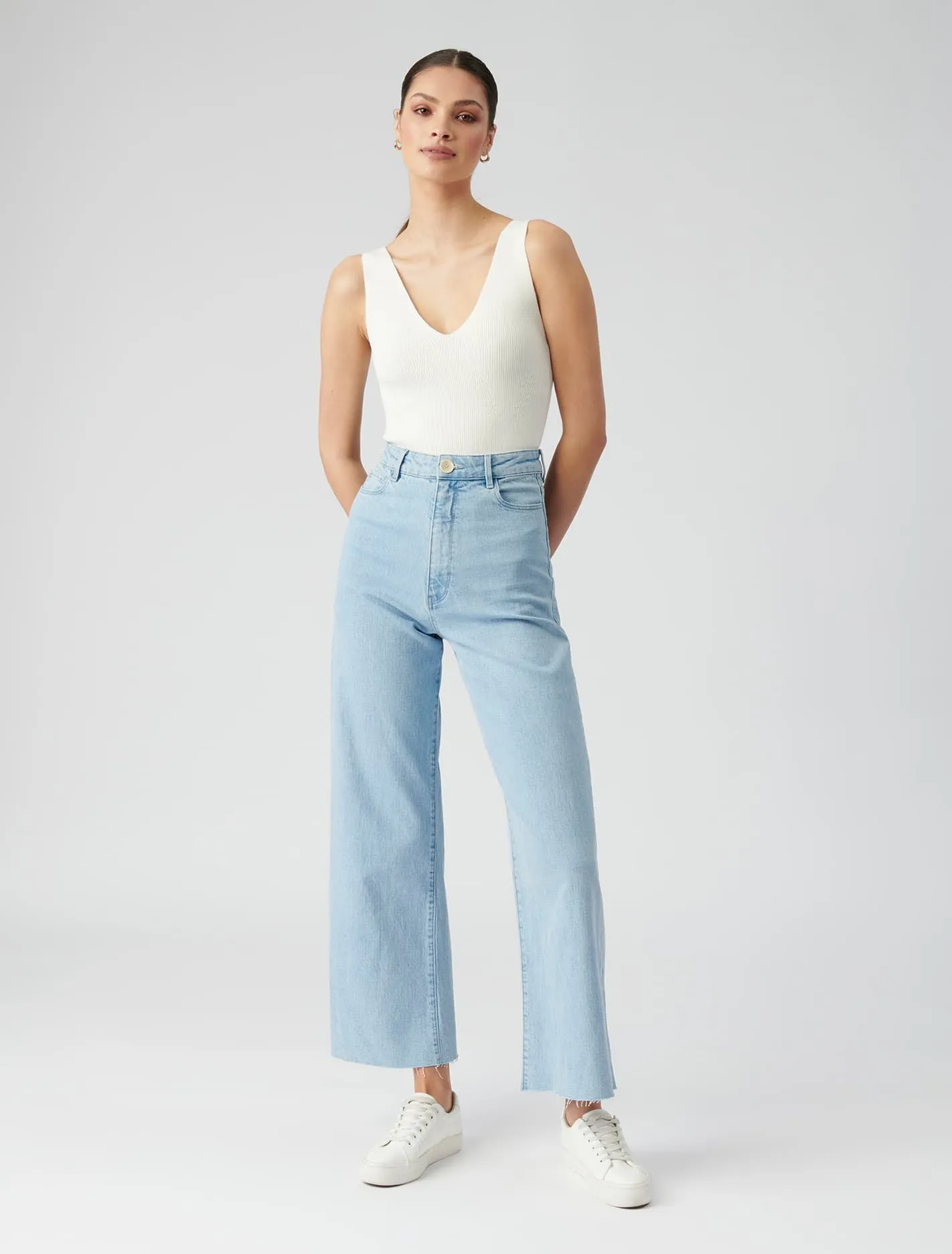 Annie V Neck Knit Tank
