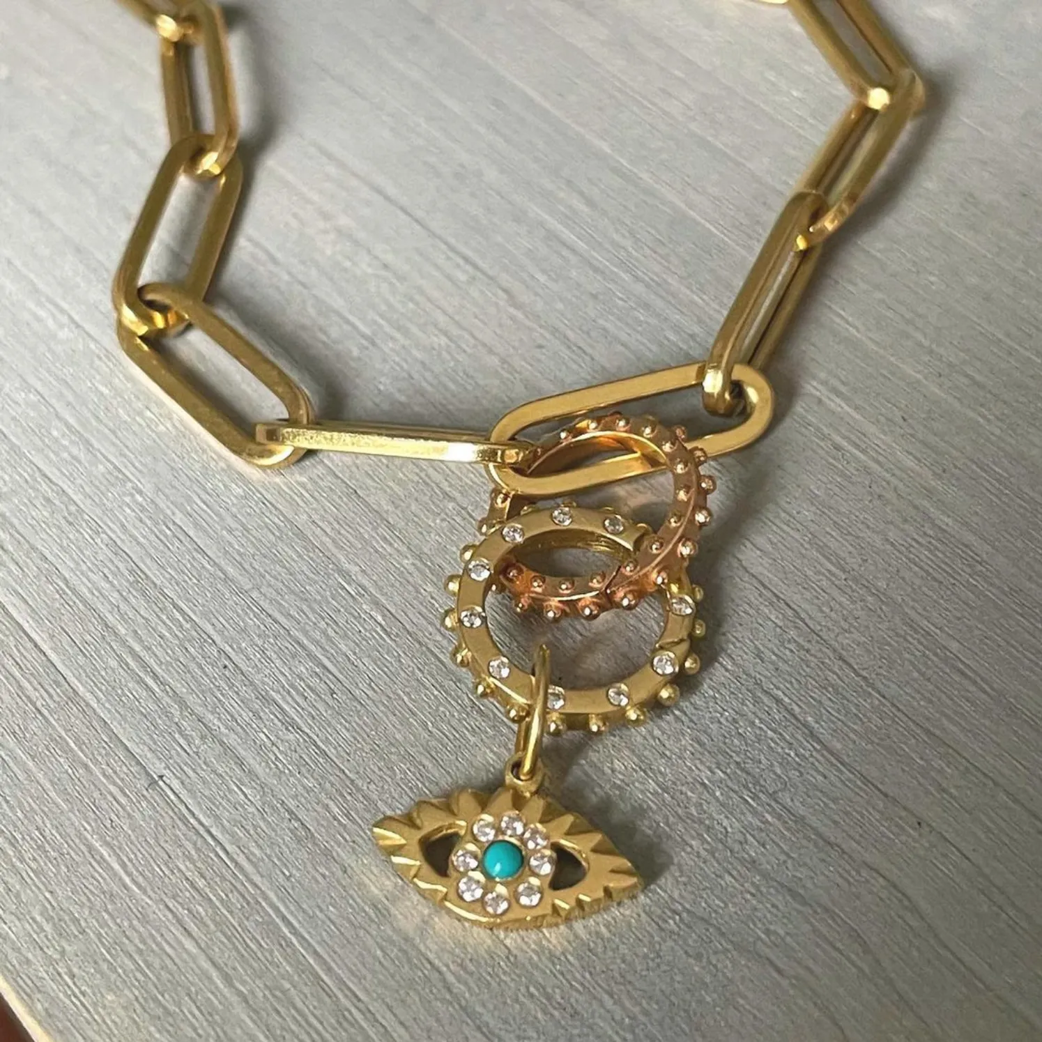 BOHEME SMALL CLICKER CHARM HOLDER
