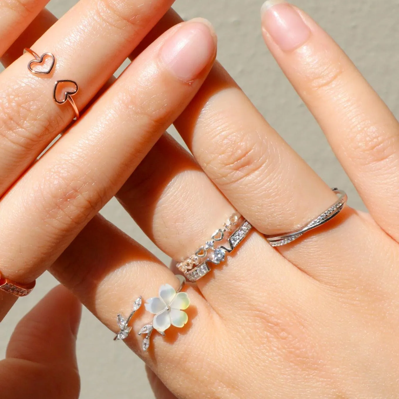 Intertwine Ring