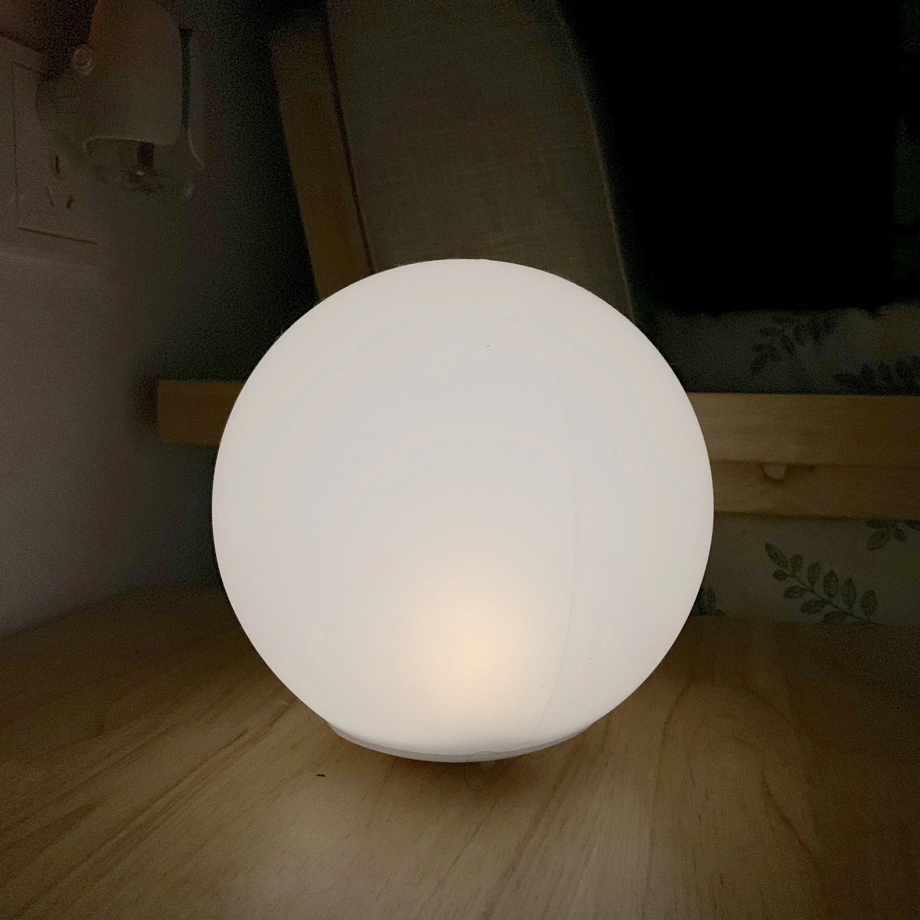 MAGIC MOON-The Most Adaptable & Portable Light