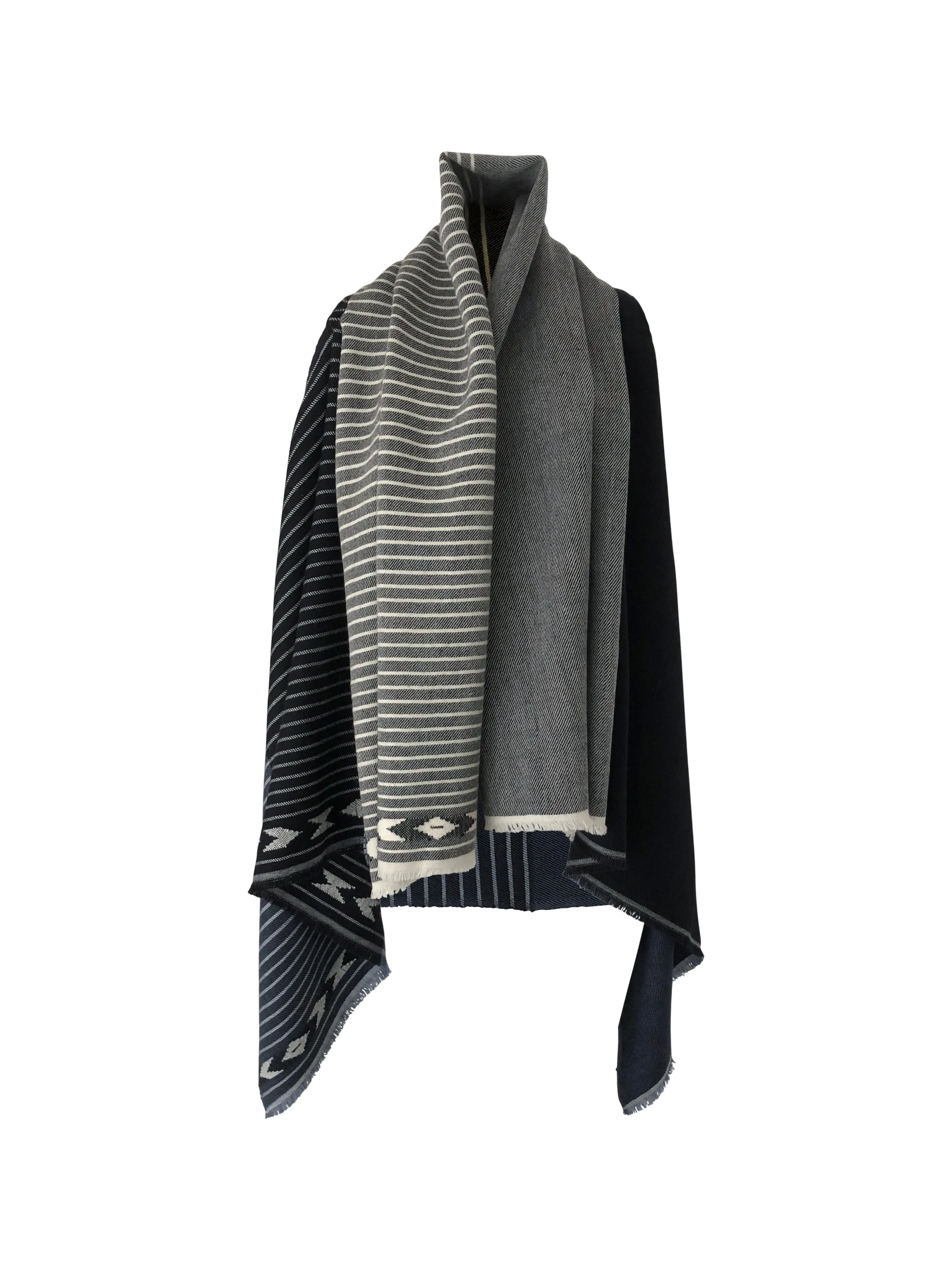 PETITE Light Wool Cape Fusion Graphic