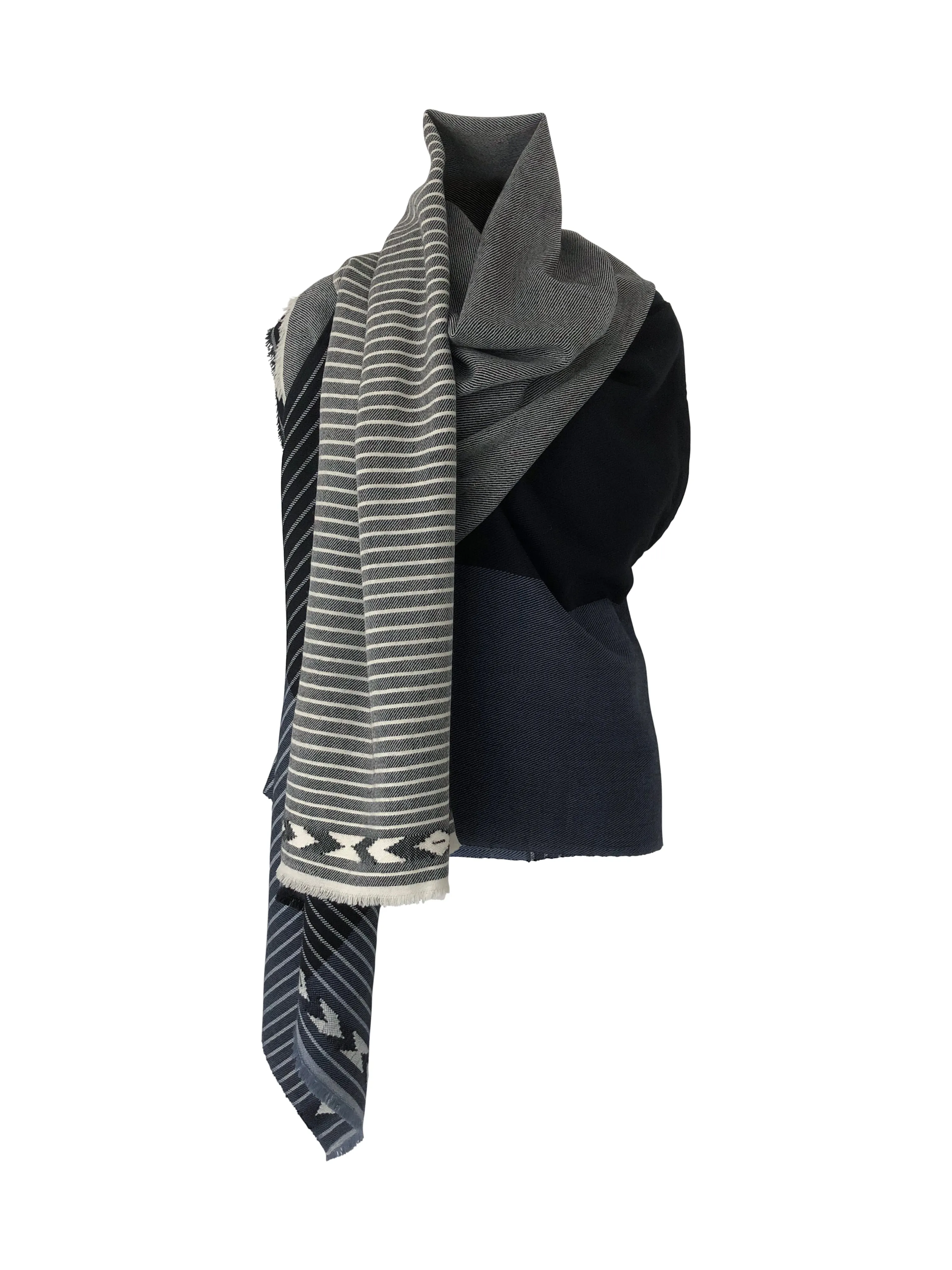 PETITE Light Wool Cape Fusion Graphic