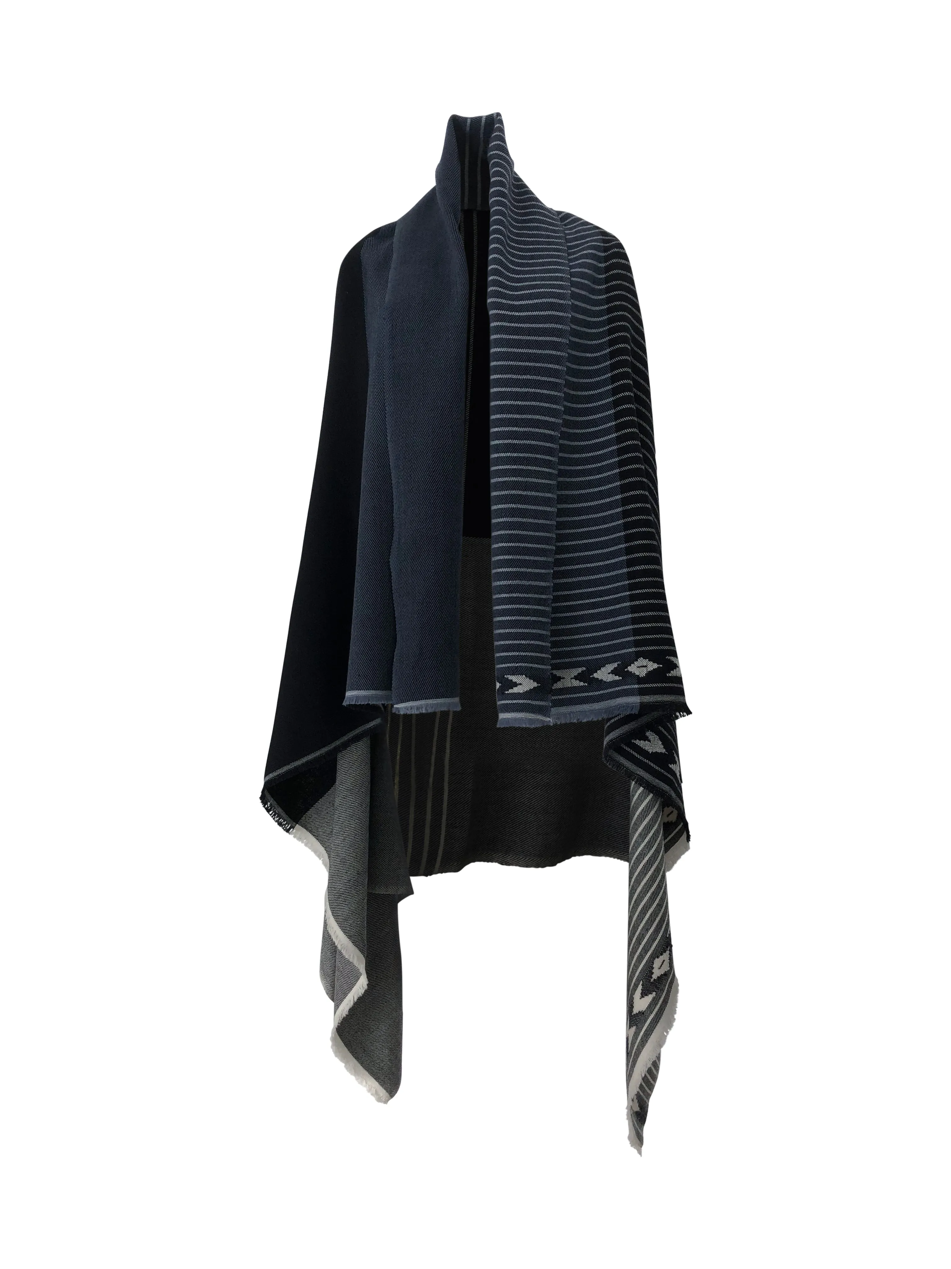 PETITE Light Wool Cape Fusion Graphic