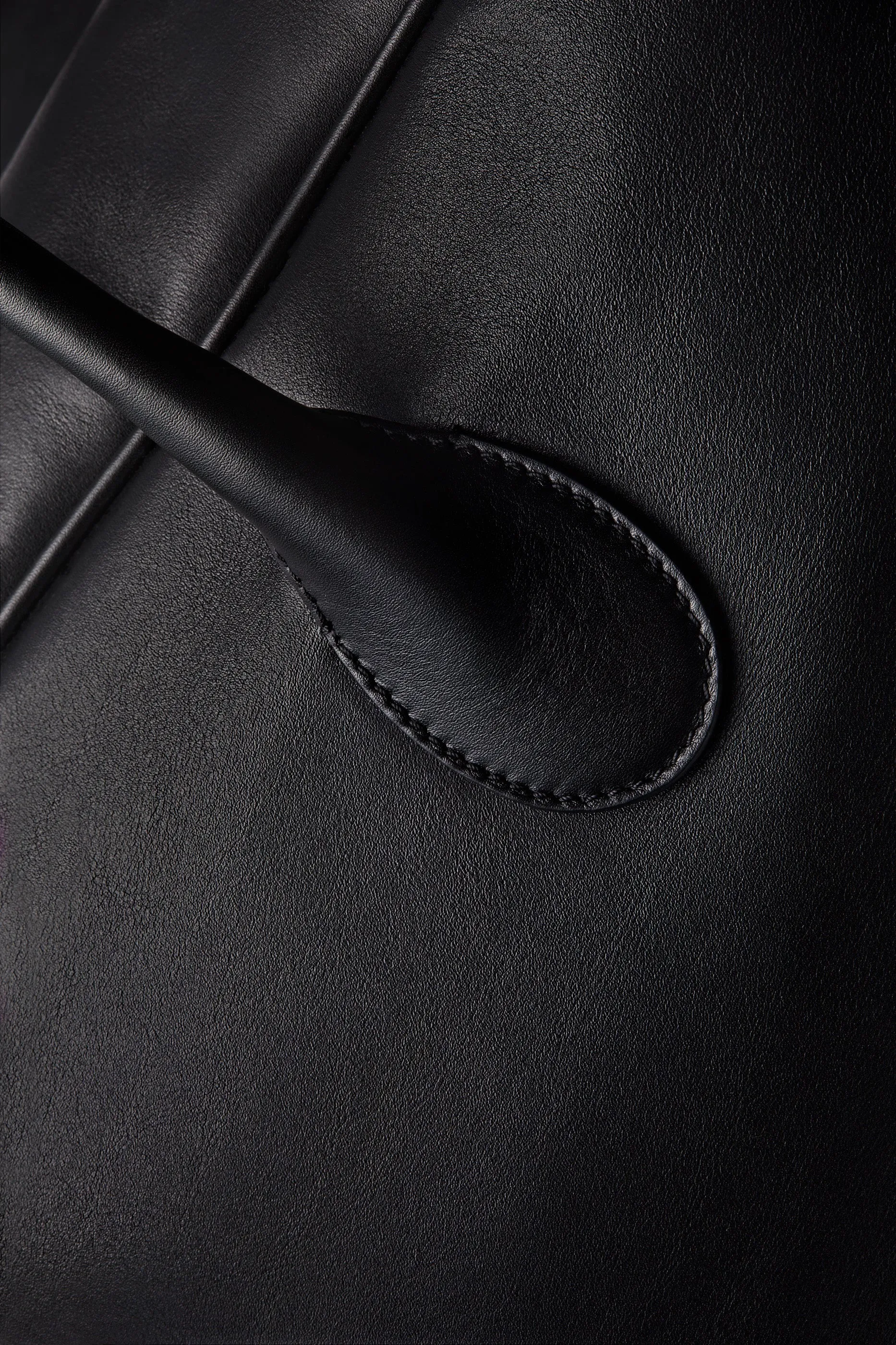 Travel Brigitte bag in black leather